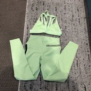 CLOSET PURGE MUST GO